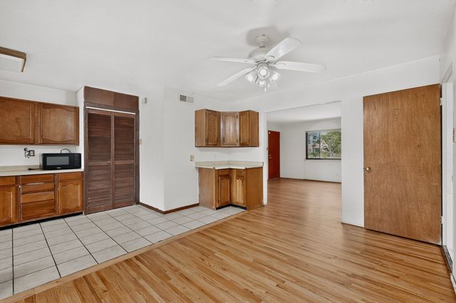 109 Camino De Las Crucitas, Santa Fe, NM 87501