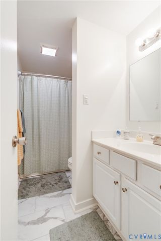 215 Jackson Ave, Sandston, VA 23150