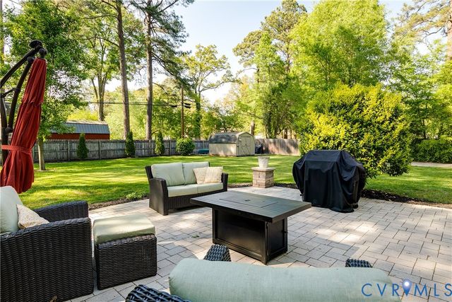 215 Jackson Ave, Sandston, VA 23150