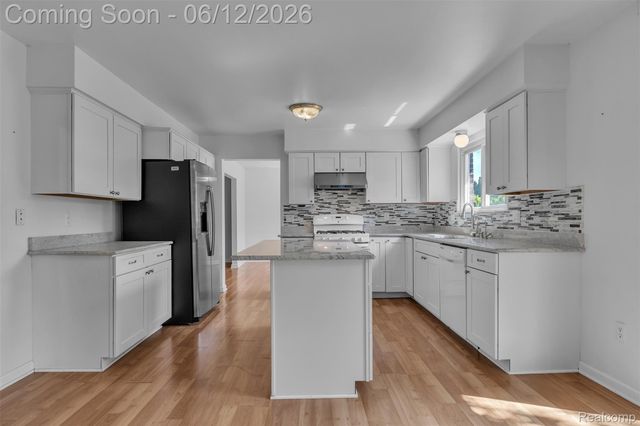 7000 Woonsocket Street, Canton Charter Township, MI 48187