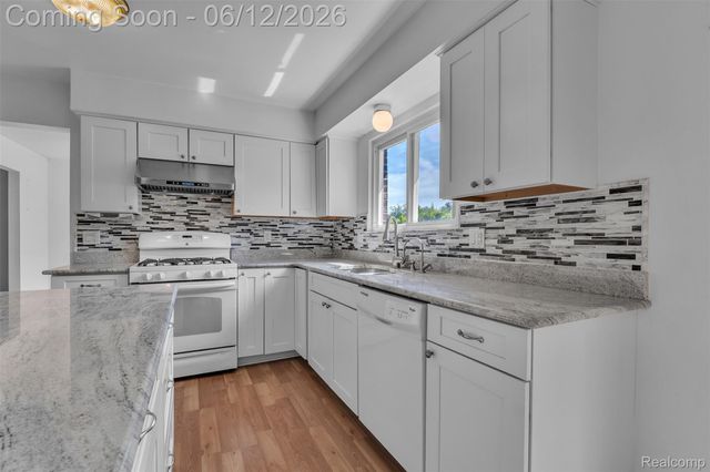 7000 Woonsocket Street, Canton Charter Township, MI 48187