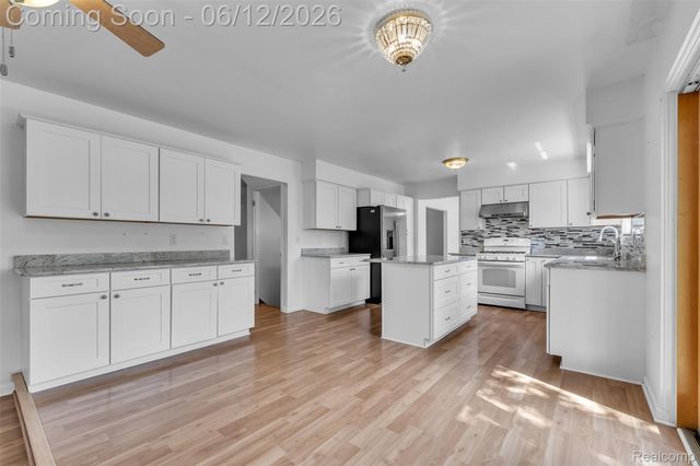 7000 Woonsocket Street, Canton Charter Township, MI 48187