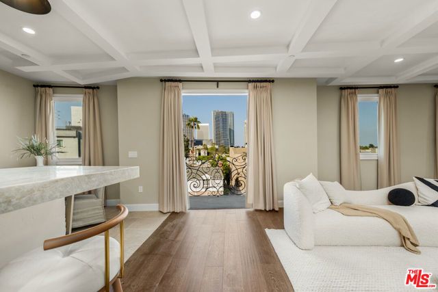 1825 Pandora Avenue 201, Los Angeles, CA 90025