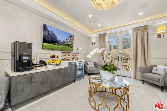 1825 Pandora Avenue 201, Los Angeles, CA 90025