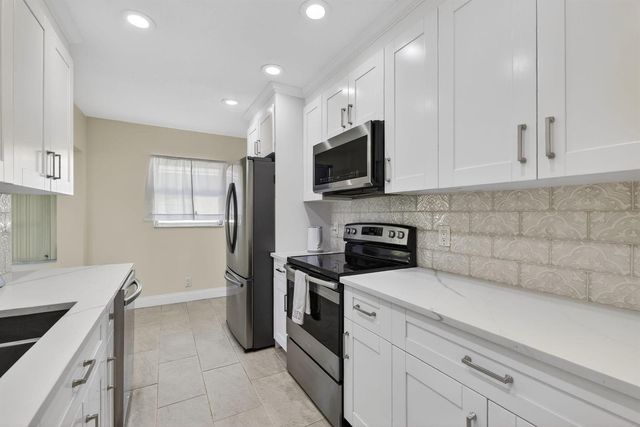 4361 NW 12th Drive NW, Deerfield Beach, FL 33064