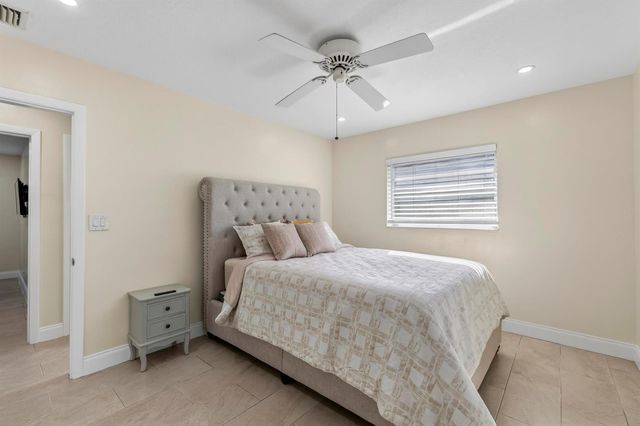 4361 NW 12th Drive NW, Deerfield Beach, FL 33064