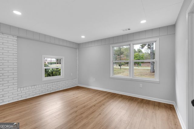 1606 King Road, Riverdale, GA 30296