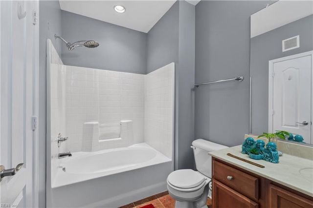912 Southmoor Dr Unit 202, Virginia Beach, VA 23455