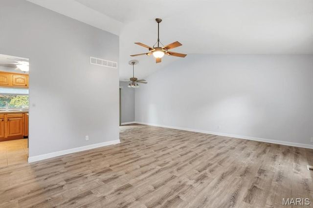 12243 Foxpoint Drive, Maryland Heights, MO 63043