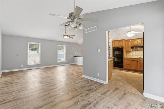 12243 Foxpoint Drive, Maryland Heights, MO 63043