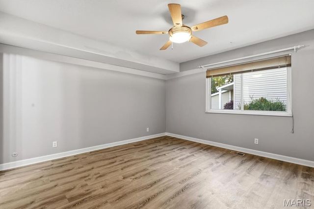 12243 Foxpoint Drive, Maryland Heights, MO 63043