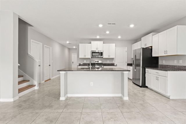 5061 WHITE CHICORY DRIVE, Apollo Beach, FL 33572
