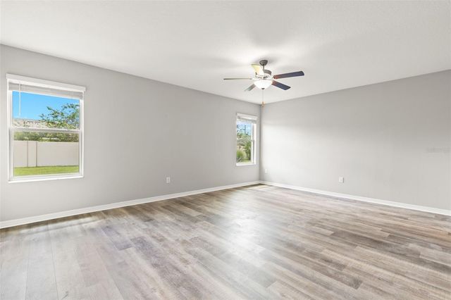 5061 WHITE CHICORY DRIVE, Apollo Beach, FL 33572