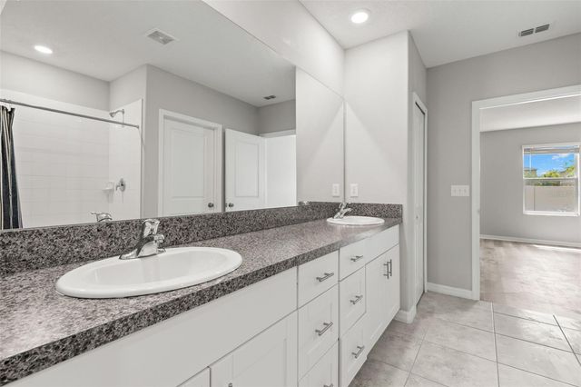5061 WHITE CHICORY DRIVE, Apollo Beach, FL 33572