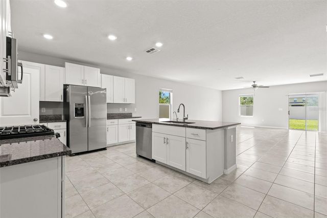5061 WHITE CHICORY DRIVE, Apollo Beach, FL 33572