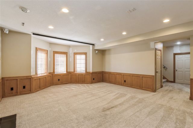 1319 NE 31st Street, Ankeny, IA 50021