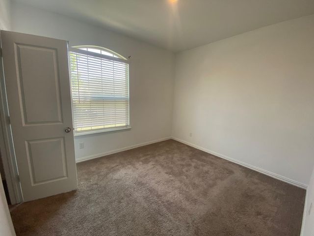 1709 Lake Grove Drive, Little Elm, TX 75068