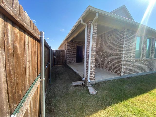 1709 Lake Grove Drive, Little Elm, TX 75068