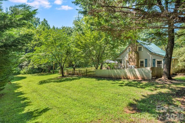 242 Whitney Boulevard, Lake Lure, NC 28746