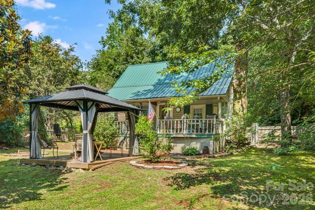 242 Whitney Boulevard, Lake Lure, NC 28746