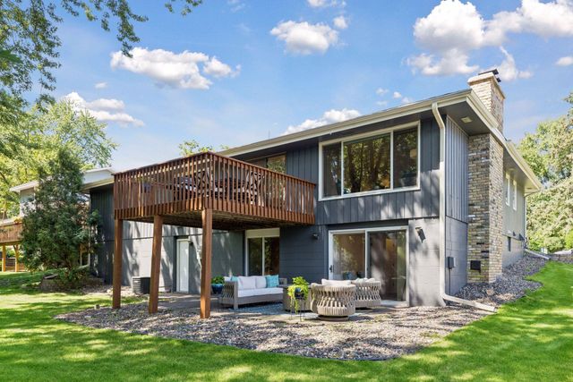9925 Nord Road, Bloomington, MN 55437