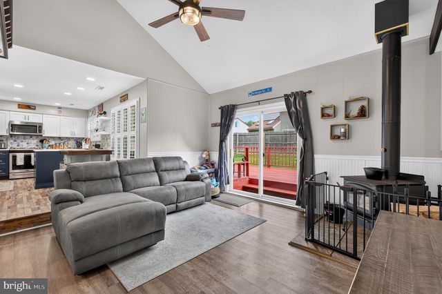 2111 SAINT FRANCIS ST, Wilmington, DE 19808