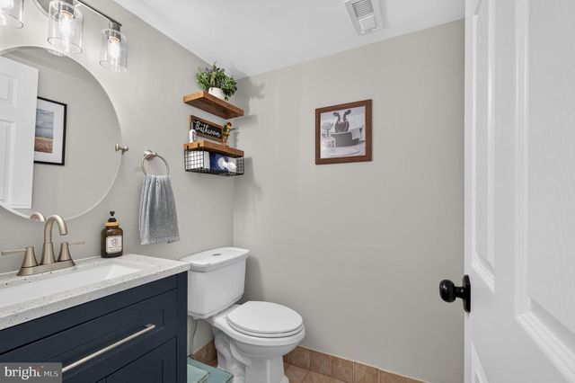 2111 SAINT FRANCIS ST, Wilmington, DE 19808