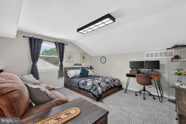 2111 SAINT FRANCIS ST, Wilmington, DE 19808