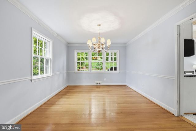 12112 WHIPPOORWILL LN, Rockville, MD 20852