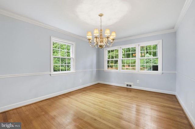 12112 WHIPPOORWILL LN, Rockville, MD 20852