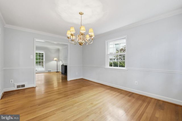 12112 WHIPPOORWILL LN, Rockville, MD 20852