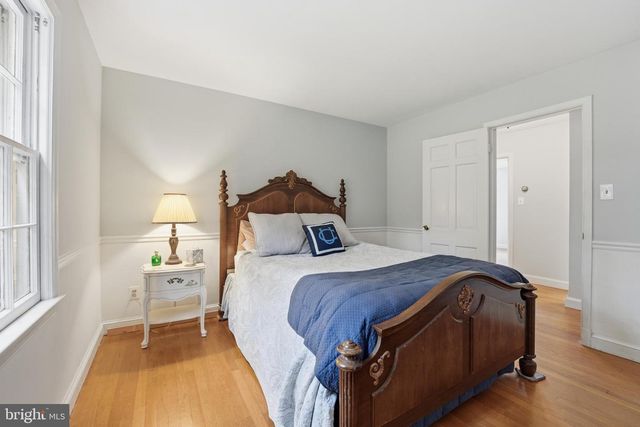 12112 WHIPPOORWILL LN, Rockville, MD 20852