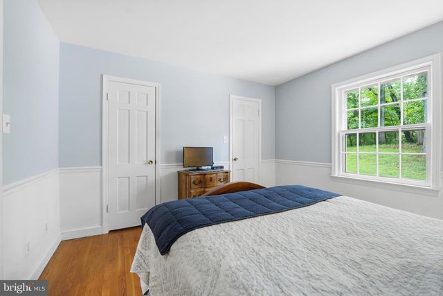 12112 WHIPPOORWILL LN, Rockville, MD 20852
