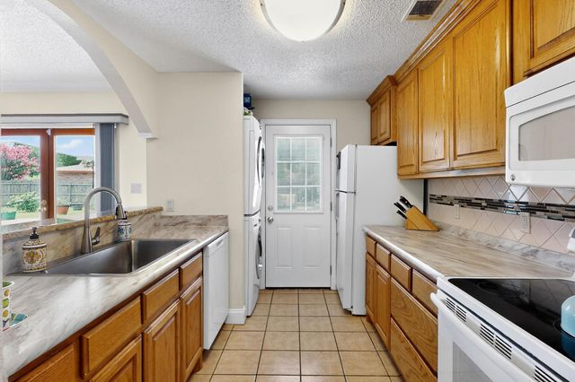4562 Wild Rose Court, Fort Worth, TX 76137