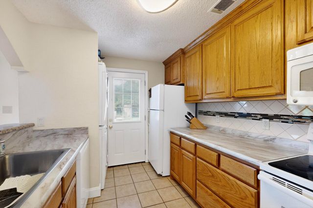 4562 Wild Rose Court, Fort Worth, TX 76137