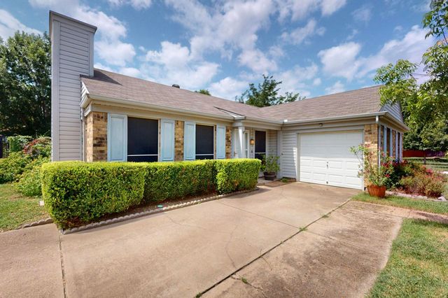 4562 Wild Rose Court, Fort Worth, TX 76137