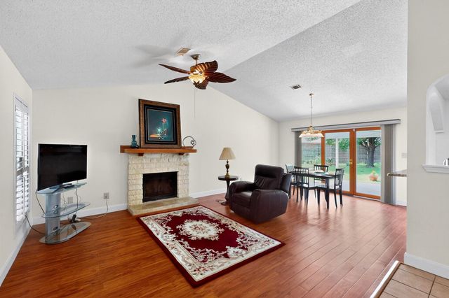 4562 Wild Rose Court, Fort Worth, TX 76137