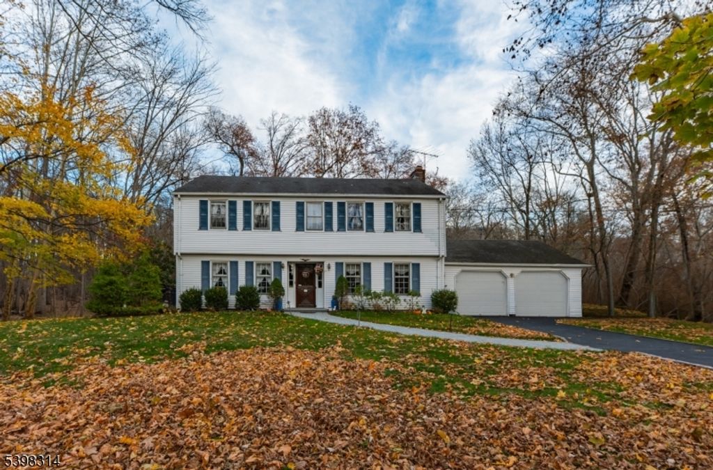 280 River Dr, River Vale Twp., NJ 07675