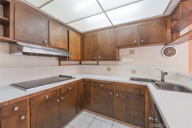 401 Yarmouth Rd, Palos Verdes Estates, CA 90274