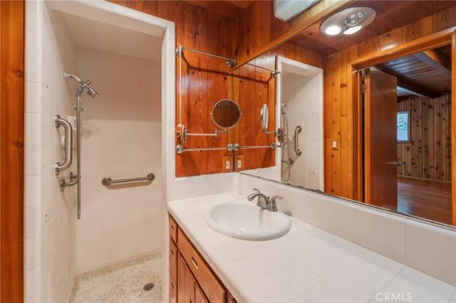 401 Yarmouth Rd, Palos Verdes Estates, CA 90274