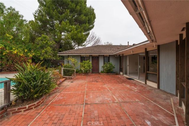 401 Yarmouth Rd, Palos Verdes Estates, CA 90274