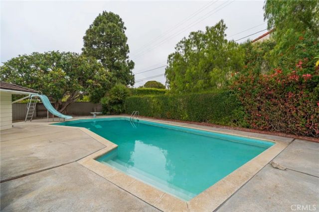 401 Yarmouth Rd, Palos Verdes Estates, CA 90274