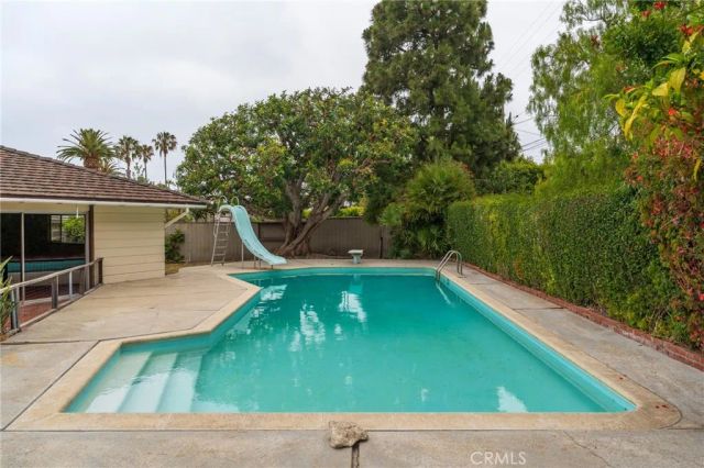 401 Yarmouth Rd, Palos Verdes Estates, CA 90274