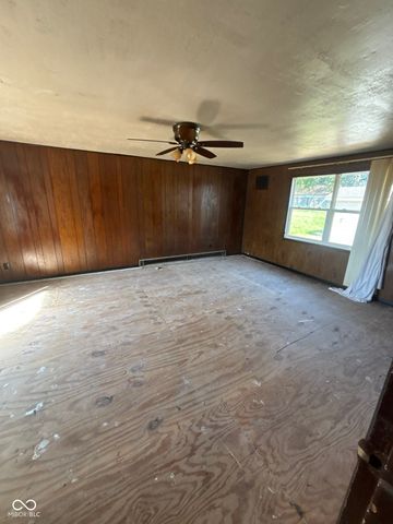 4982 E 800 N, Alexandria, IN 46001