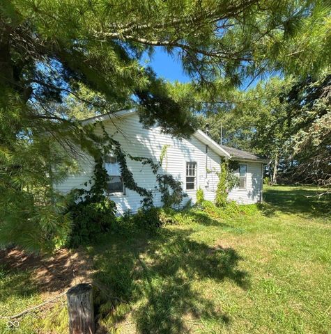 4982 E 800 N, Alexandria, IN 46001