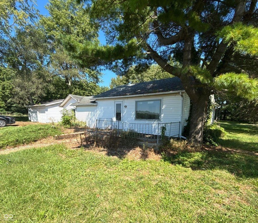 4982 E 800 N, Alexandria, IN 46001