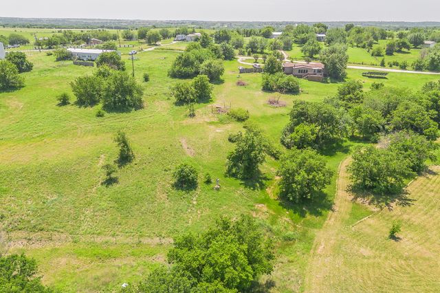 368 Private Road 4443, Rhome, TX 76078