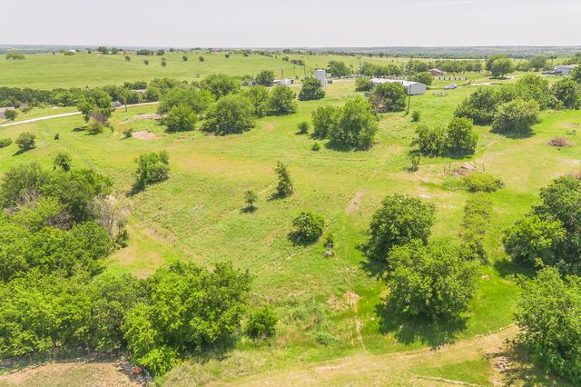 368 Private Road 4443, Rhome, TX 76078