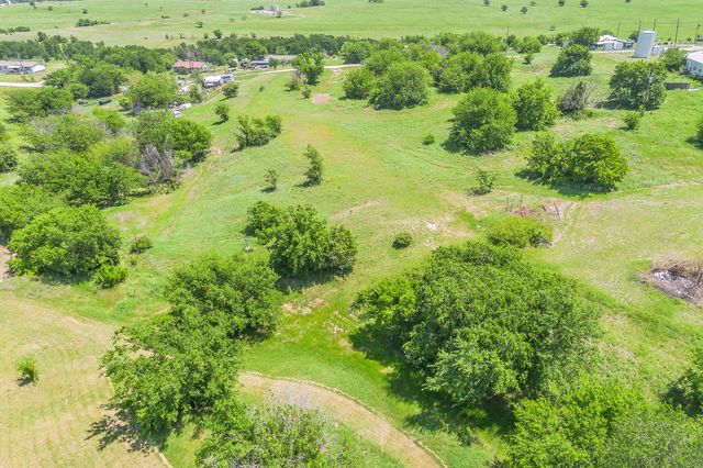 368 Private Road 4443, Rhome, TX 76078