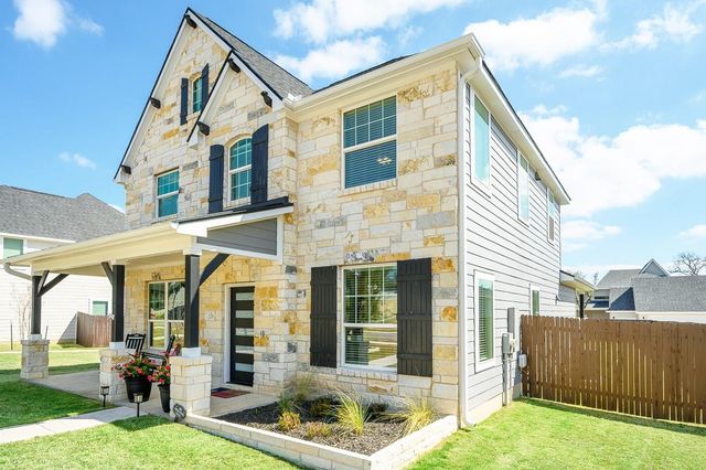 225 Villars DR, Salado, TX 76571